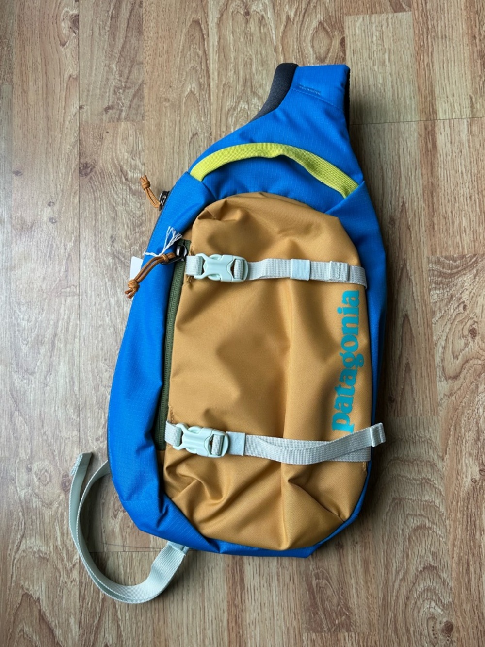 NEW Patagonia 8L Atom Sling Patchwork Vessel Blue